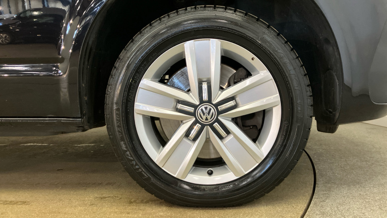 Volkswagen Transporter T32 Swb Diesel 2.0 BiTDI 204 Highline Kombi Van DSG